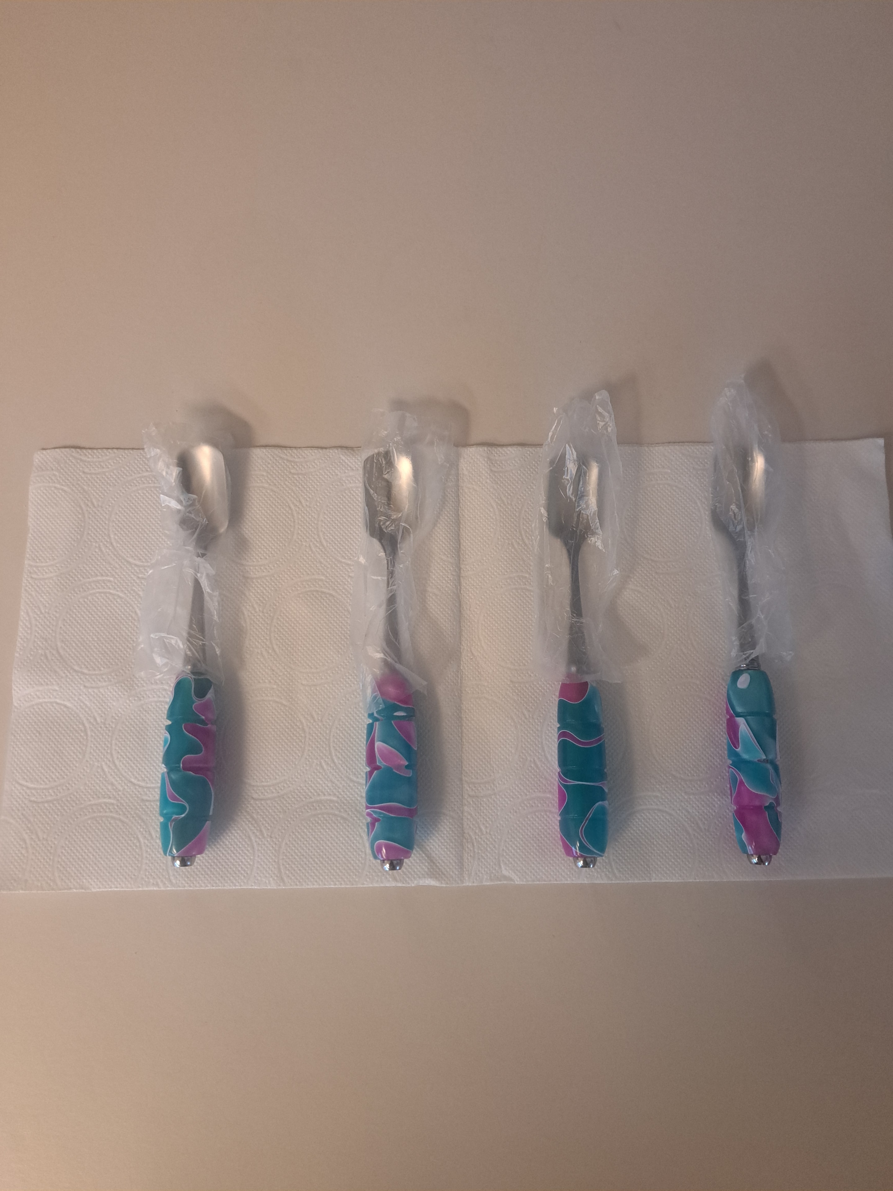 Custom handmade pen by Li'l Walt's Creations