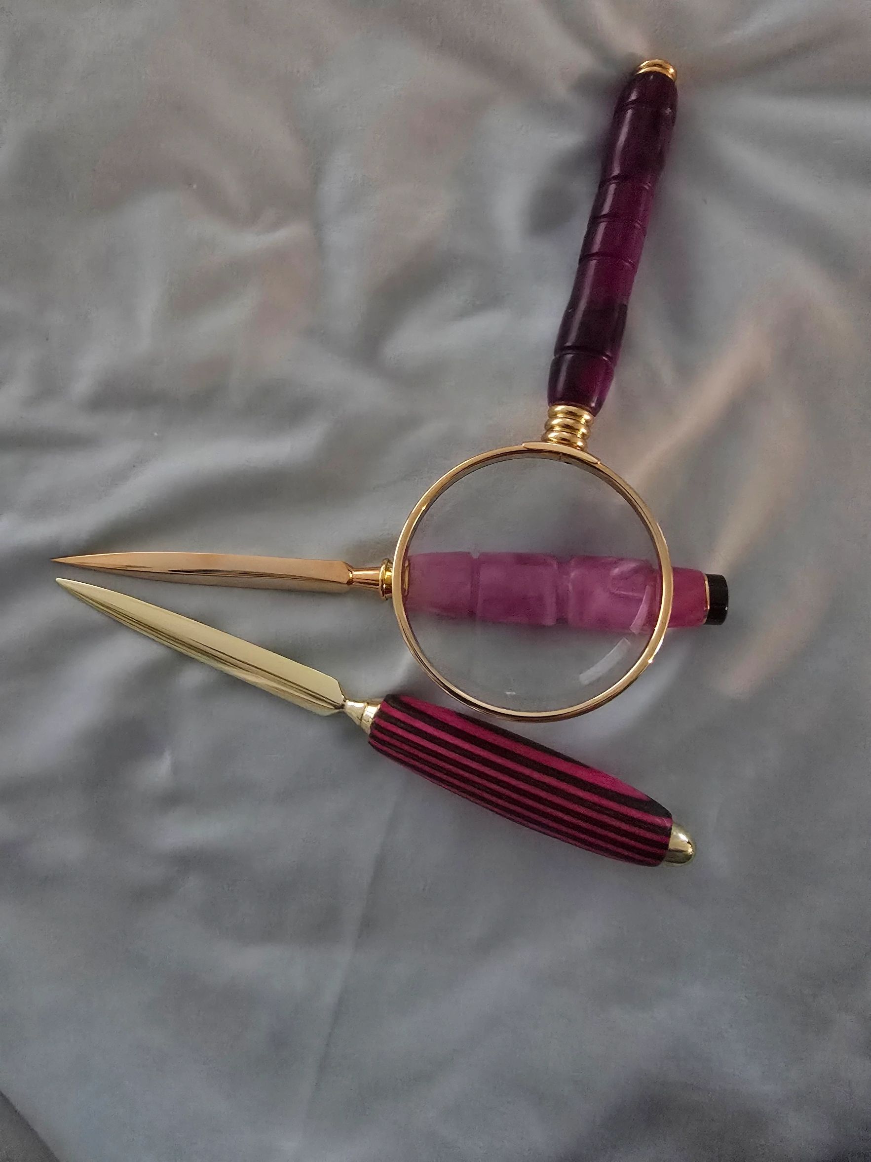 Vintage luxury fountain pens and magnifying glass set